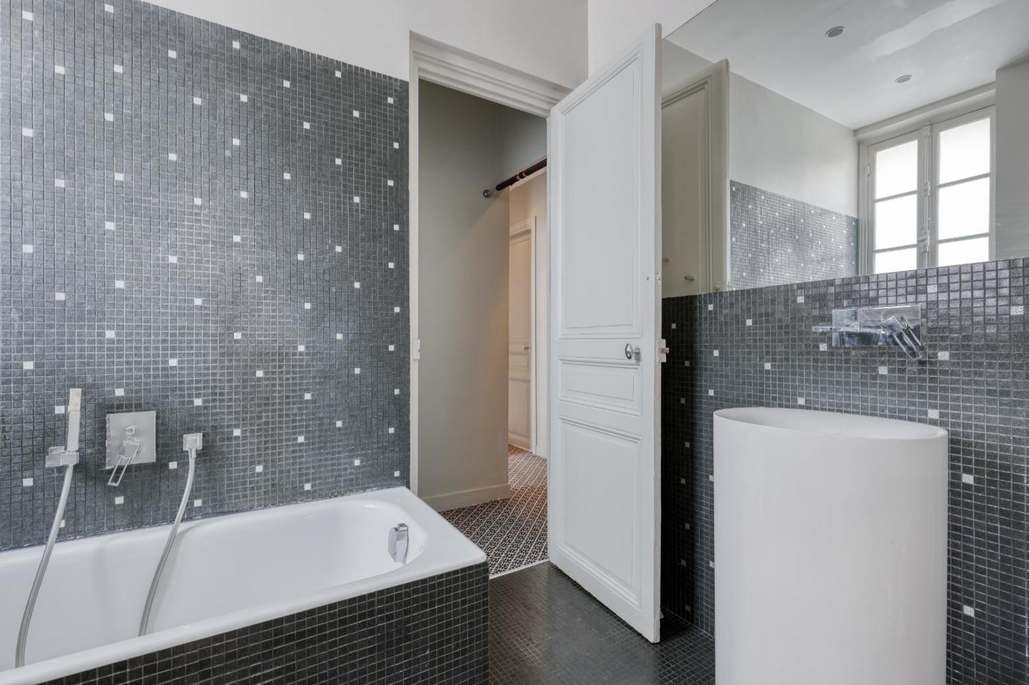 Apartment Wonderful & Large Flat In The 7th - Eiffel Tower Paris